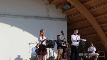 Recytacje i jazz w Amfiteatrze Miejskim