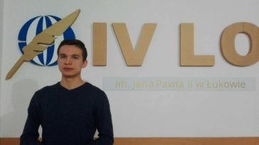 Uczeń klasy III E IV LO im. Jana Pawła II w Łukowie – ŁUKASZ KOPEĆ, uzyskał tytuł finalisty 59 Olimpiady Wiedzy o Polsce i Świecie Współczesnym