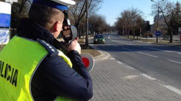 JECHAŁ SZYBKO, BO WIÓZŁ PASAŻERÓW NA POCIĄG