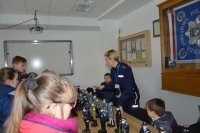 POZNAWALI ZAWÓD POLICJANTA I ZWIEDZALI KOMENDĘ
