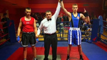 Boks w „Orlętach”-Mościcki wygrywa przed czasem w Lublinie
