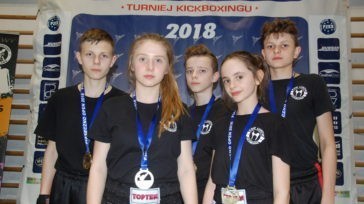 5 złotych medali zawodników KSW Łuków na turnieju w Piasecznie