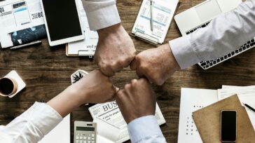 Sklep internetowy dla firmy – warto go rozbudowywać?